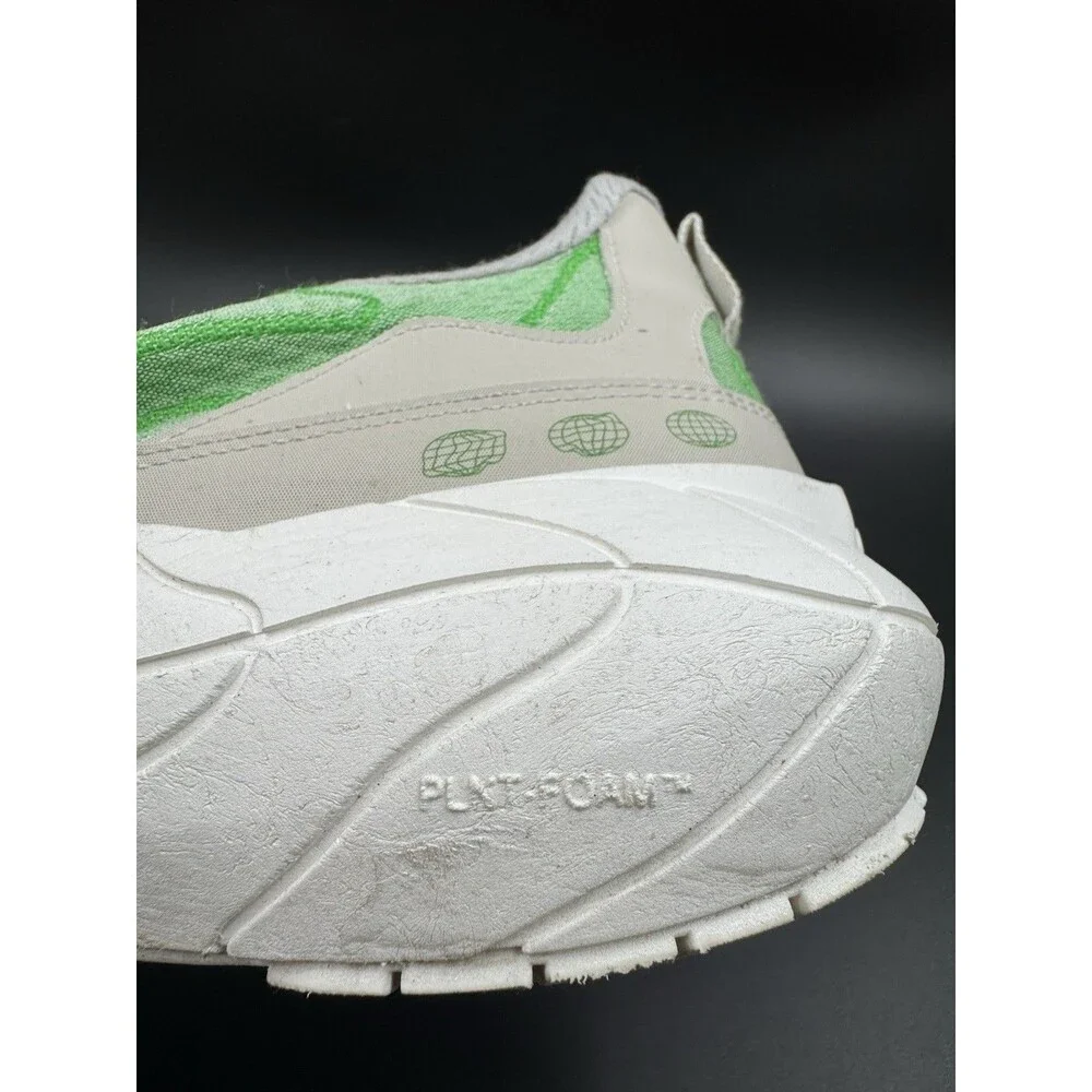 Circle Super Natural Runner Athletic Sneaker Women Sz 8 Green Lightweight Shoes